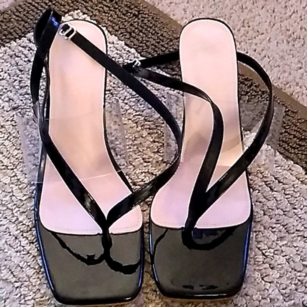 Black thong Sandals